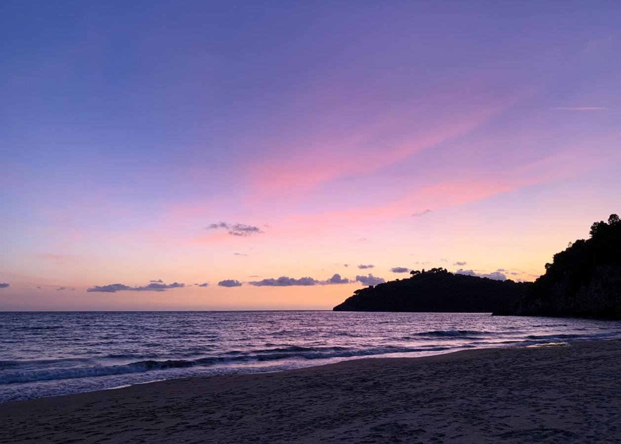 Aeneas' Landing Resort 加埃塔 外观 照片