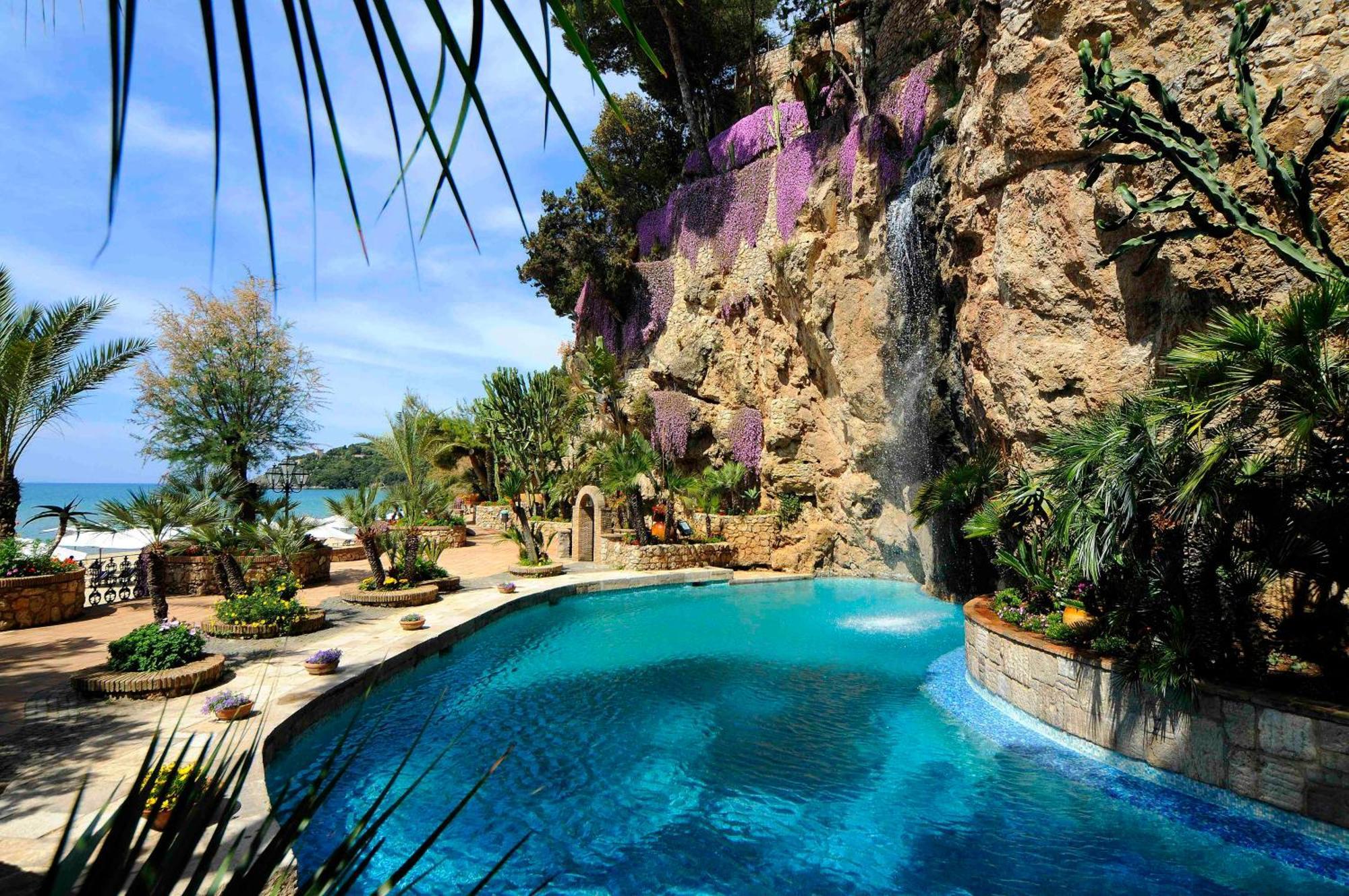 Aeneas' Landing Resort 加埃塔 外观 照片