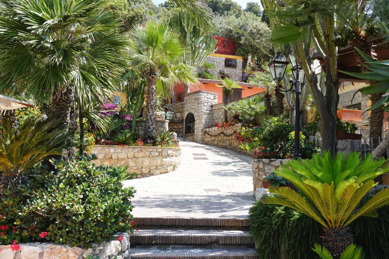 Aeneas' Landing Resort 加埃塔 外观 照片
